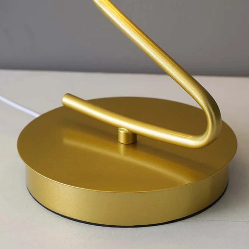 Kompakt LED Bordlampe med Moderne Design og Energibesparende Belysning - Ideel til Skrivebord og Stue-6