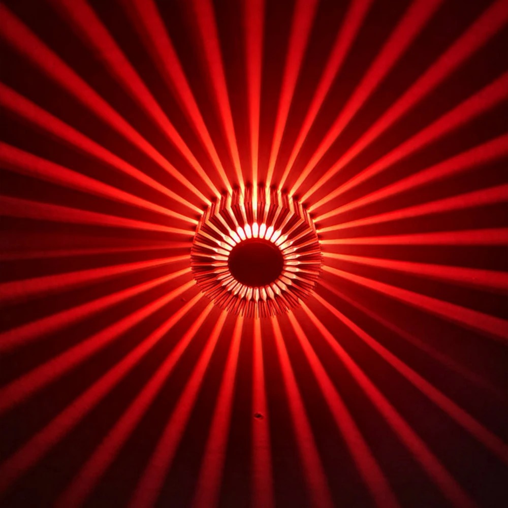 LumaRay - Sunburst Wall Lamp - Dekorativt stemningslys med solstråle-skyggeeffekt