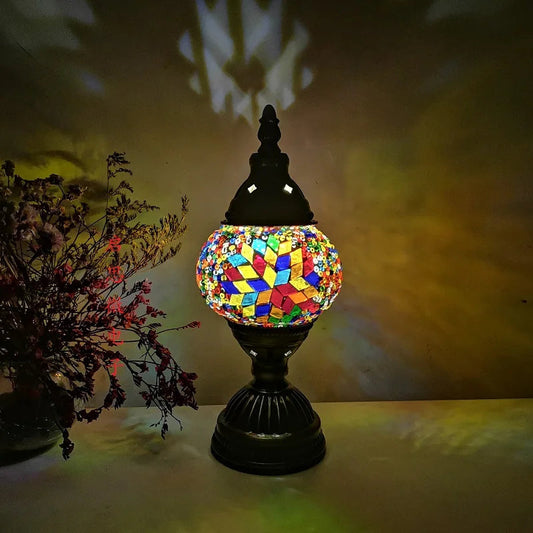 Vintage Tyrkisk Mosaik Kunstlampe – Håndlavet Multifarvet Belysning med Unik Æstetik og Varme Lysmønstre-1