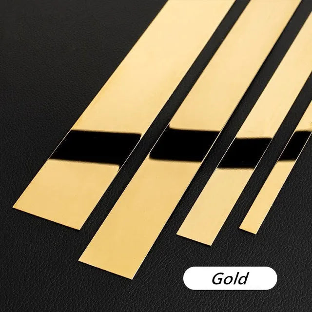 Minimalistisk Vægklistermærke i Rustfrit Stål – Vandtæt, 3x244 cm, Elegant Guld Design til Stue og Indendørs Brug-6