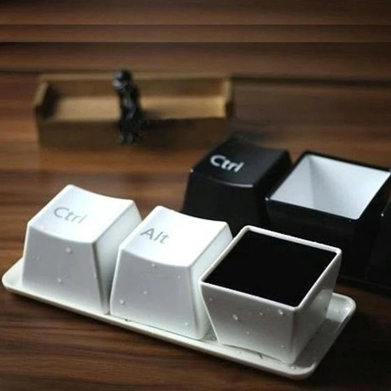 TechCups - 3-delt kreativt Ctrl-Alt-Del-tastatursæt med tekopper