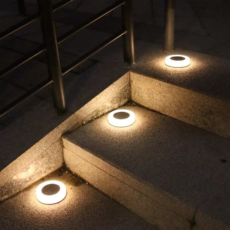SolarLux - Luksuriøse og funktionelle solcelle-gulvlamper - 4 stk.