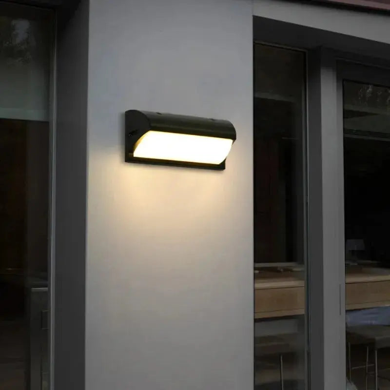 LumiSafe - Vejrbestandig LED udendørsbelysning | Smart bevægelsessensor