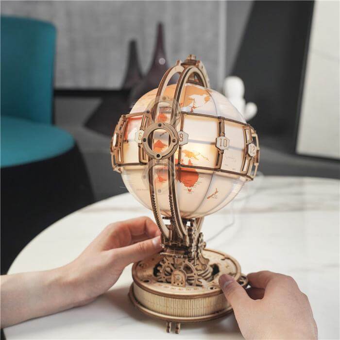 VintageGlow  - Globe Nightlight | Stilfuld belysning med et klassisk verdenskort